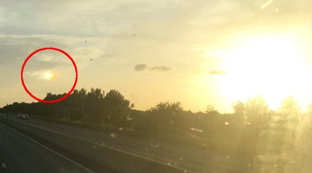 AGEN BOLA - Beredar Foto Muncul Dua Matahari di Langit Inggris, Beneran?